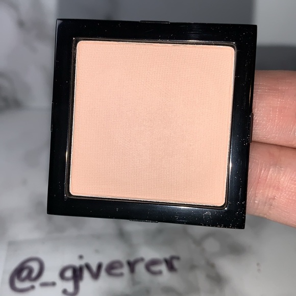 LN SHELL (#17) Bobbi Brown Discontinued Eyeshadow - Picture 6 of 16